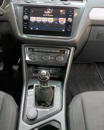 Volkswagen Tiguan cena 77900 przebieg: 232000, rok produkcji 2018 z Pilzno małe 92